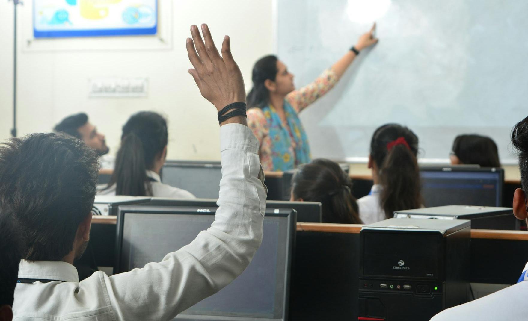 Class picture in FutureMinds- Kadiri